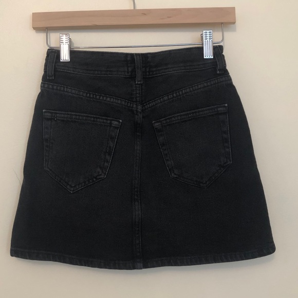 *Brand New* BDG denim skirt - Picture 3 of 9